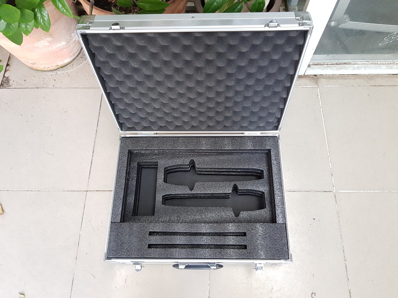 vali nhôm đựng dụng cụ chuyên dụng